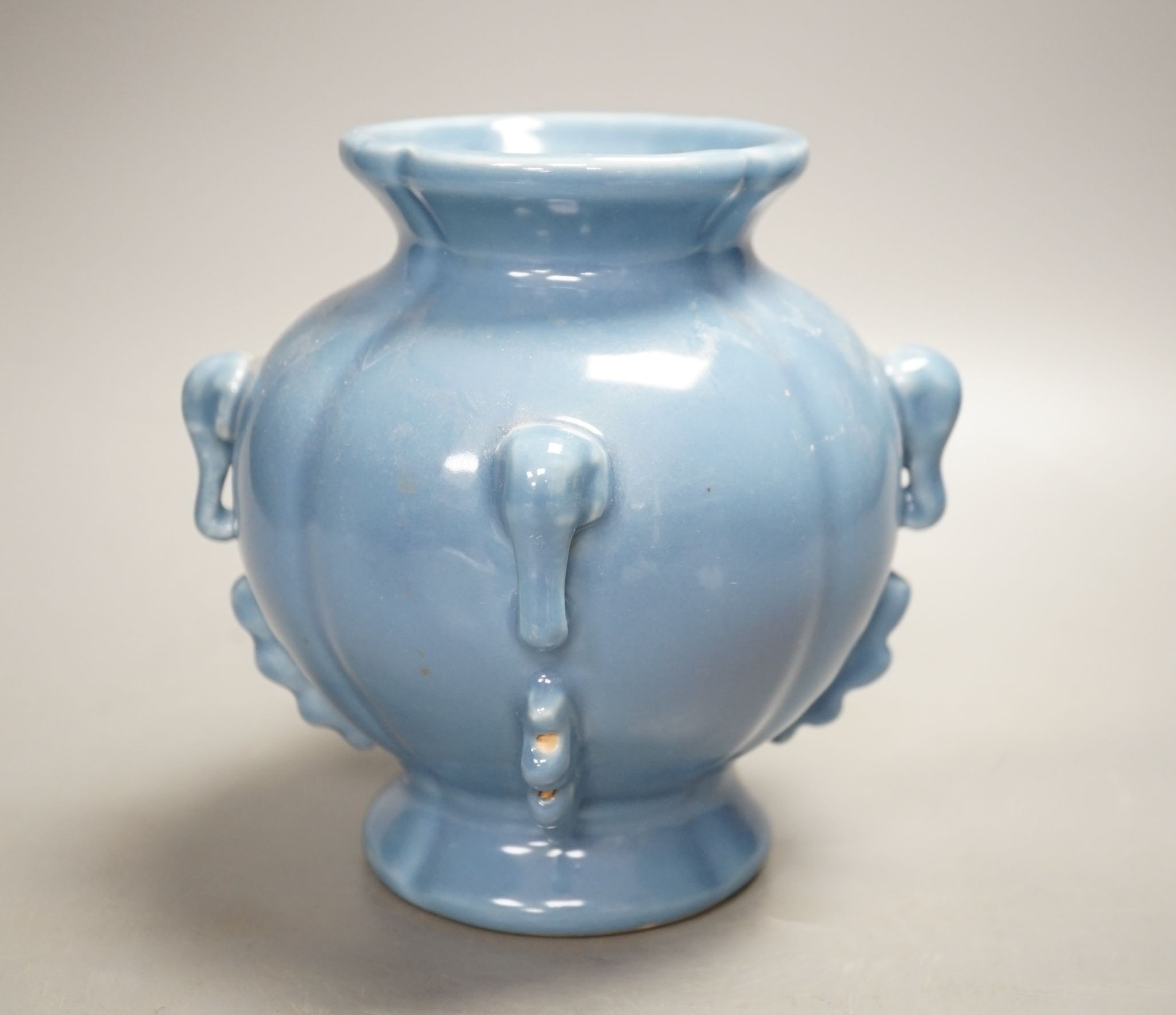 A Chinese blue glazed vase 17cm